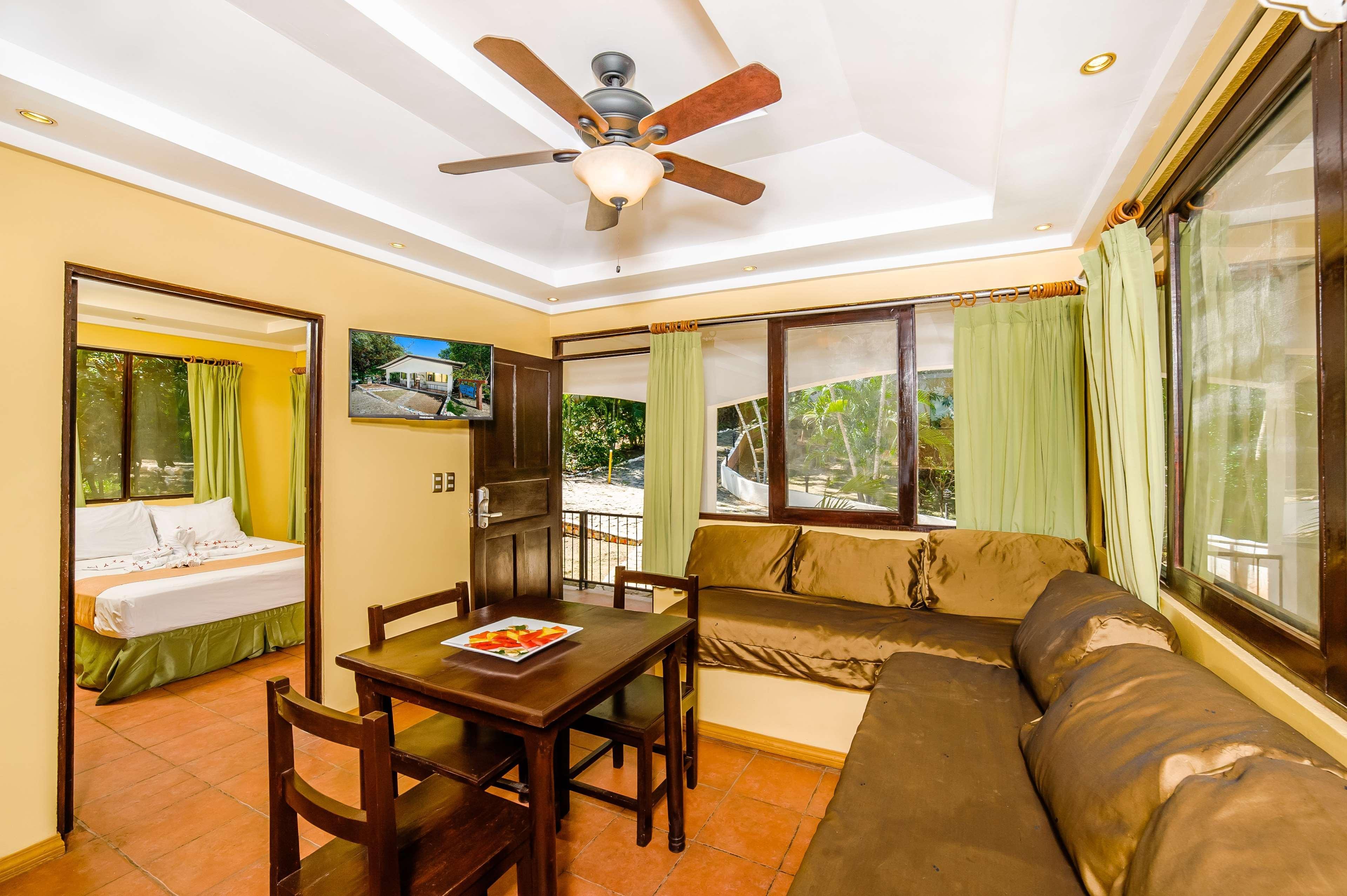Best Western Tamarindo Vista Villas Eksteriør billede